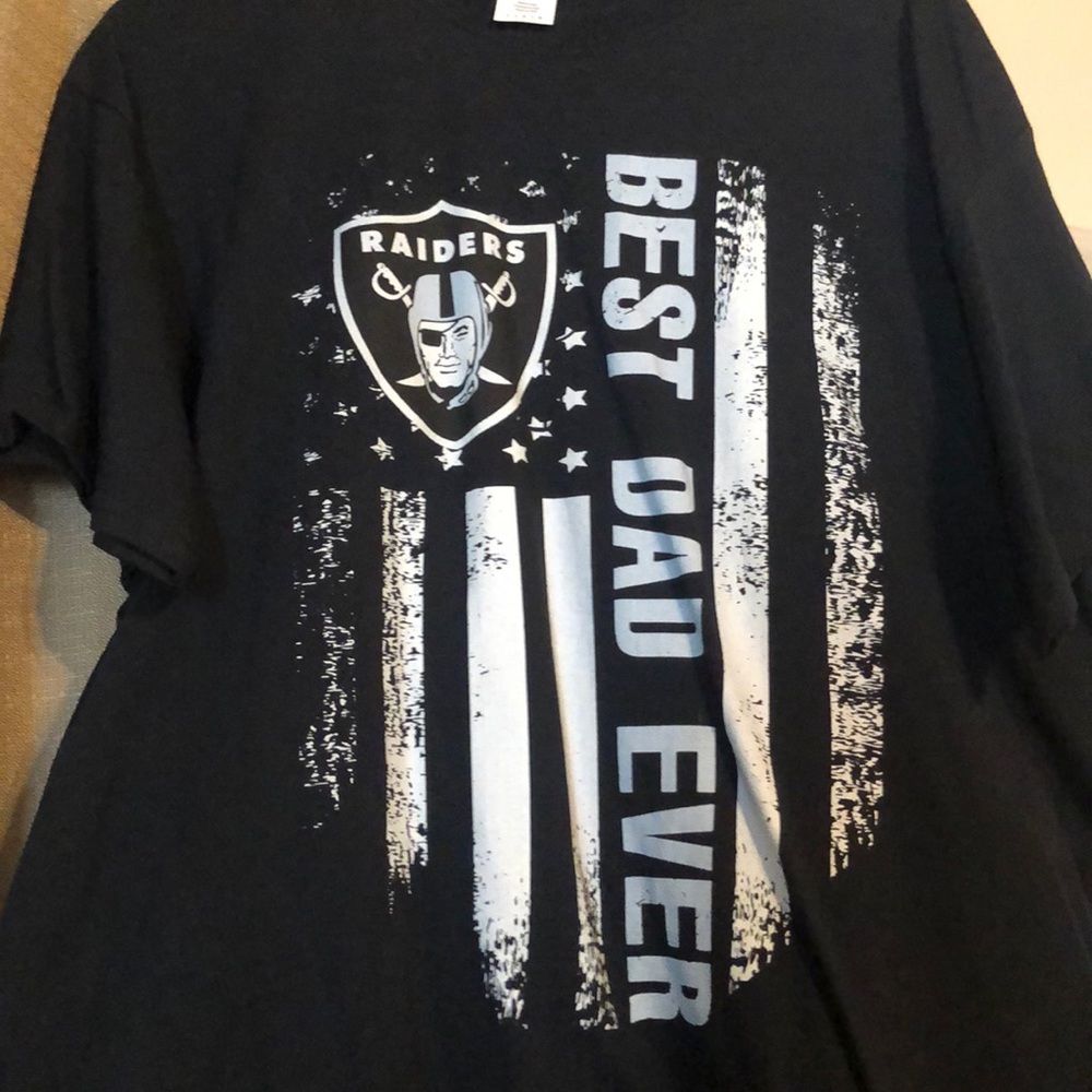 Raiders t shirt